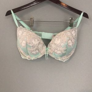 Victoria’s Secret Very Sexy Push-Up Bra